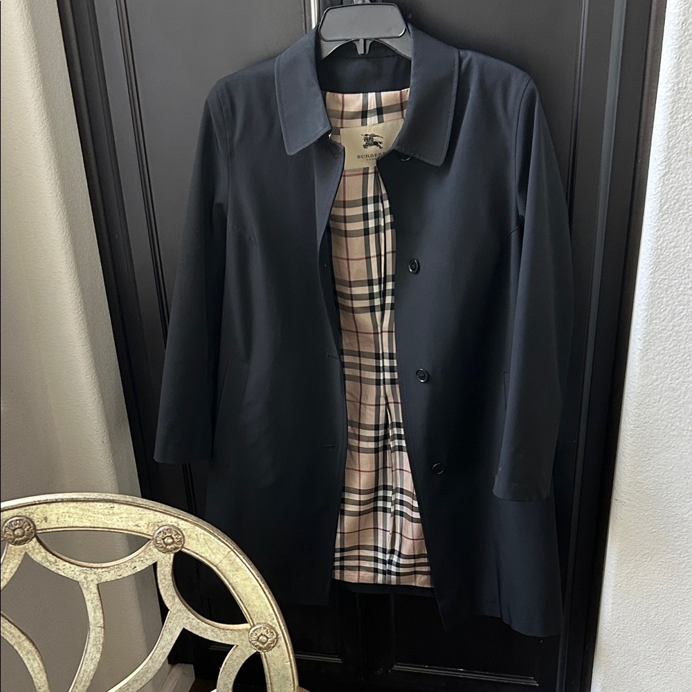 Burberry Black Coat with Beige Plaid Lining